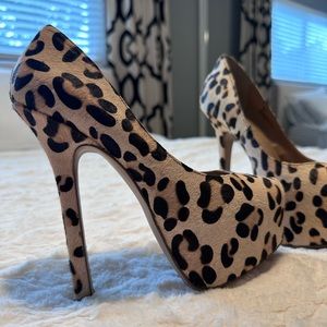 Steve Madden platform pump 7.5